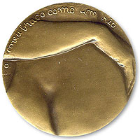 "A tua cintura moldou-a, o meu bra&ccedil;o como um rio" (anverso)