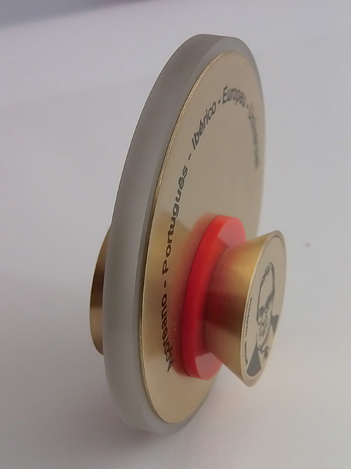 Medalha em homenagem ao Investigador Ant&oacute;nio Valdemar