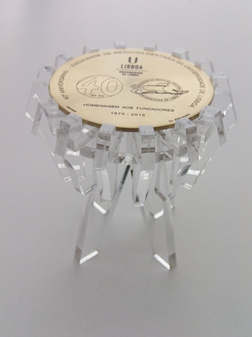 Medalha Comemorativa do 40.&ordm; Anivers&aacute;rio da Faculdade de Medicina Dent&aacute;ria da Universidade de Lisboa